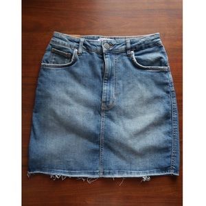Zara by Trafaluc Midrise Elastic Denim Sz S